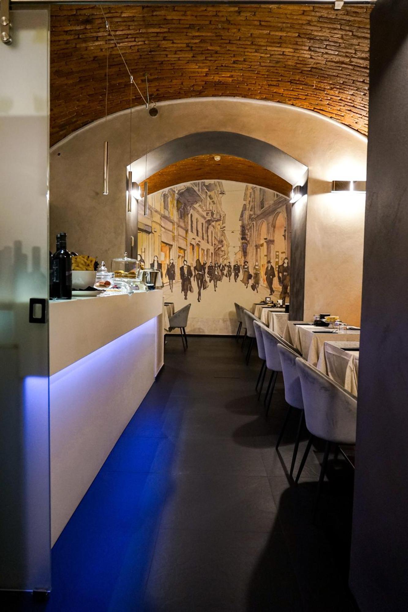 The Unique Hotel Milan Exterior photo