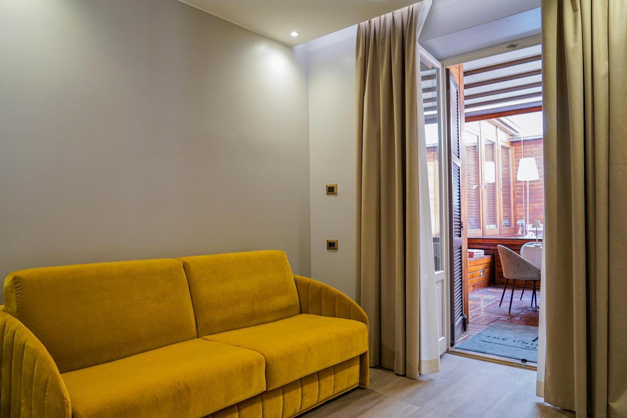 The Unique Hotel Milan Exterior photo