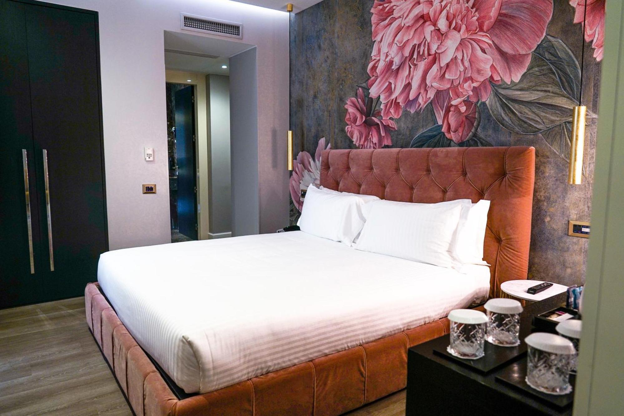 The Unique Hotel Milan Exterior photo