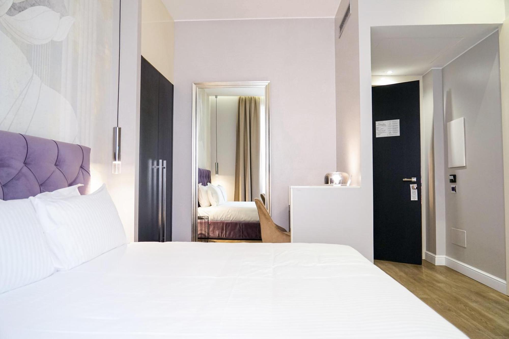 The Unique Hotel Milan Exterior photo